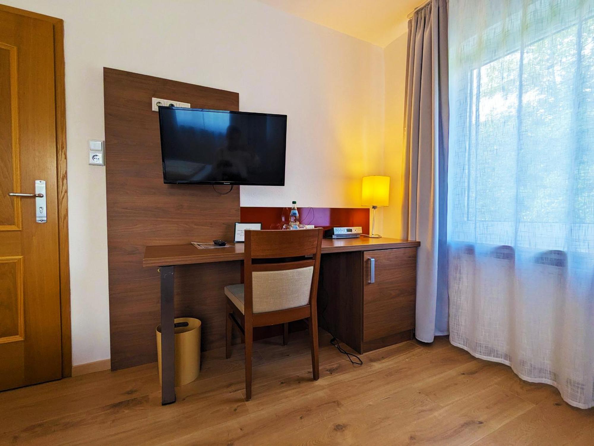 Hotel Berghof Wasserkuppe & Gaestehaus Fuldaquelle Gersfeld Dış mekan fotoğraf